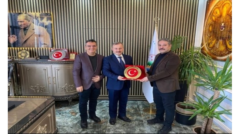 Eğitim 2023 Derneği’nden Niksar Kaymakamı Kadir Perçi’ye Ziyaret