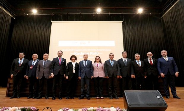 “Somut Olmayan Kültürel Miras Aktarımında Kadının Rolü” Sempozyumu Başladı